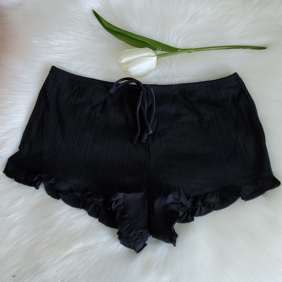 VICTORIA'S SECRET SLEEP SHORT SIZE S - Picture 2 of 6